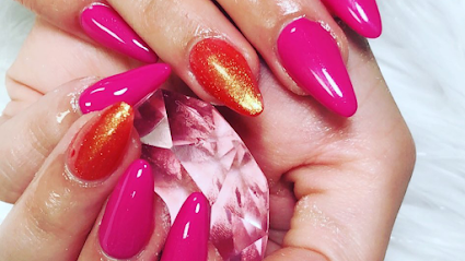J & S Diamond Nails - Nail Salon in Winnipeg, Manitoba