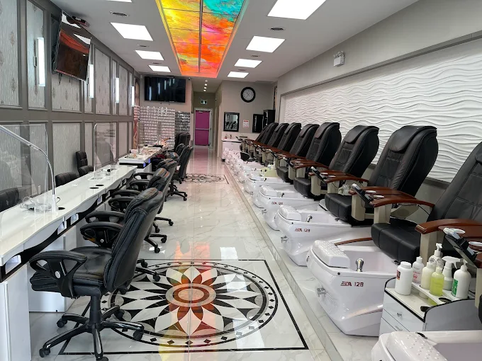 L'Amour Nails - Nail Salon in Aurora, Ontario