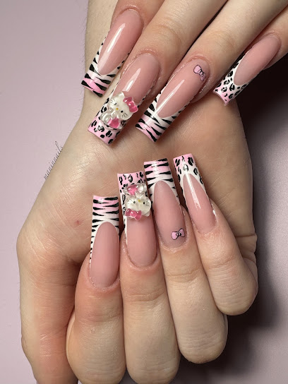 Mani N Nails - Nail Salon in Aurora, Ontario