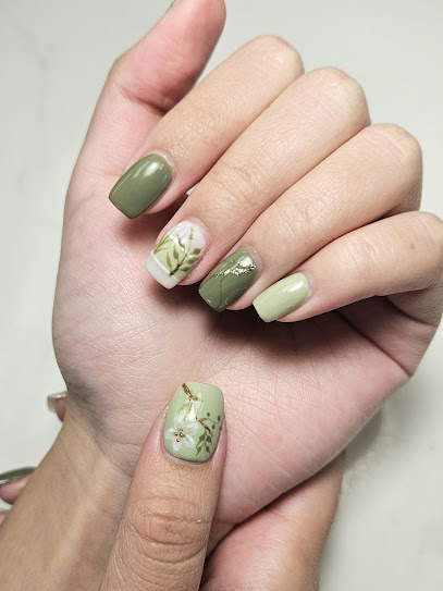 Bling Bling Nails - Nail Salon in Maple Ridge, British Columbia