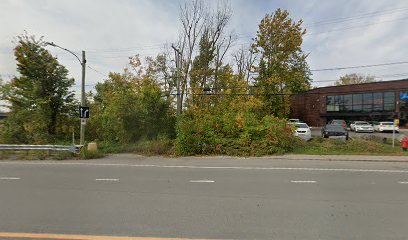 Christine Chartrand - Nail Salon in Beloeil, Quebec