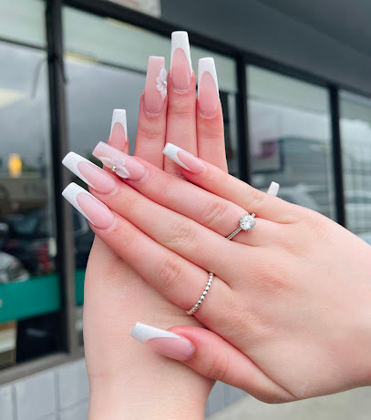 Daisy Nails Spa - Nail Salon in Maple Ridge, British Columbia