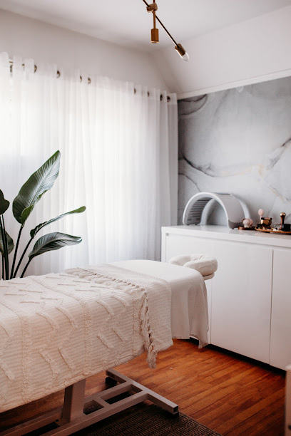 Esthétique Chantal Fortin - Nail Salon in Beloeil, Quebec