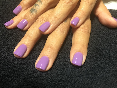 Fantasy Fingernails - Nail Salon in West Vancouver, British Columbia