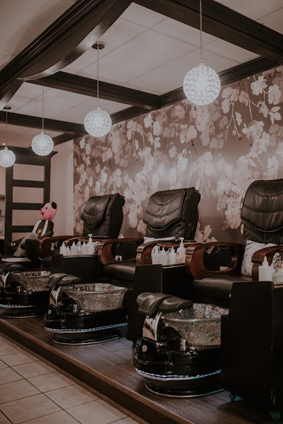 Glamorous Nails & Beauty - Nail Salon in Hamilton, Ontario