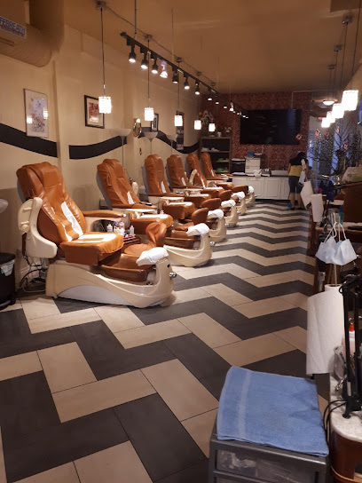 Gold Tip Nail Spa - Nail Salon in Penticton, British Columbia