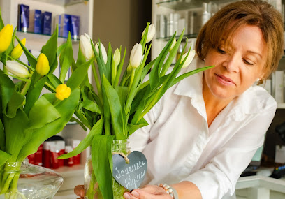 Esthetique Studio S Godbout - Nail Salon in Granby, Quebec