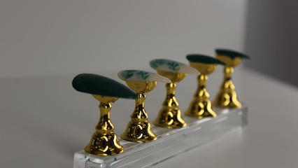 Salon Signévs - Nail Salon in Granby, Quebec