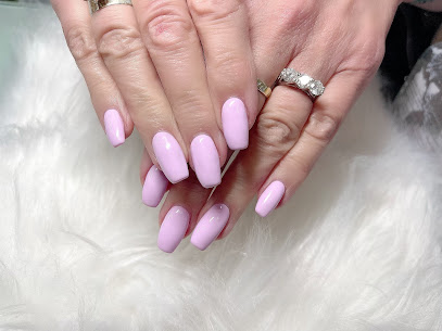 Kelowna Mission Nail Studio & Spa - Nail Salon in Kelowna, British Columbia