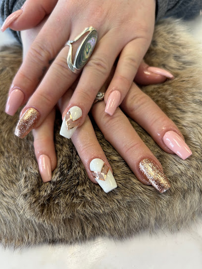 L & V Nails - Nail Salon in Delta, British Columbia