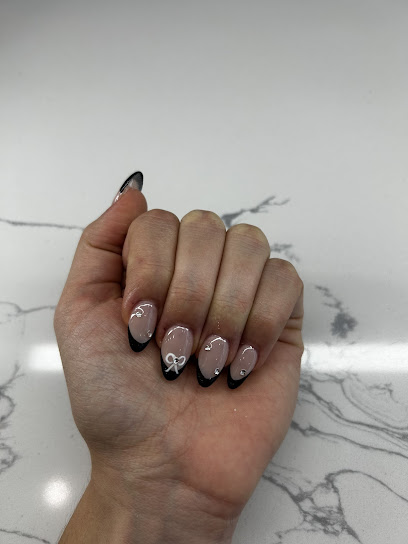 La Crème Nail Bar - Nail Salon in Leduc, Alberta