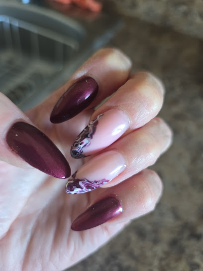 Luxury Nails Spa - Nail Salon in Medicine Hat, Alberta