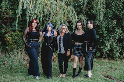 Nova Luna Salon And Spa - Nail Salon in Welland, Ontario