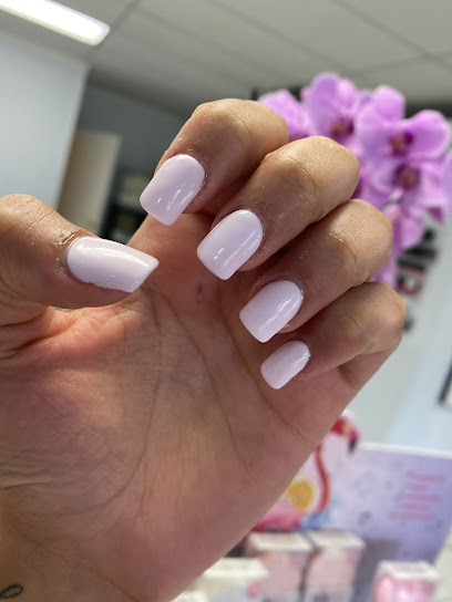 La Rouge Nails & Spa - Nail Salon in Oakville, Ontario