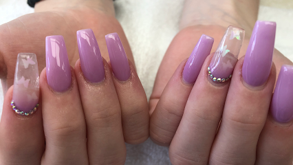 Queen Oakville’S Nails & Spa - Nail Salon in Oakville, Ontario