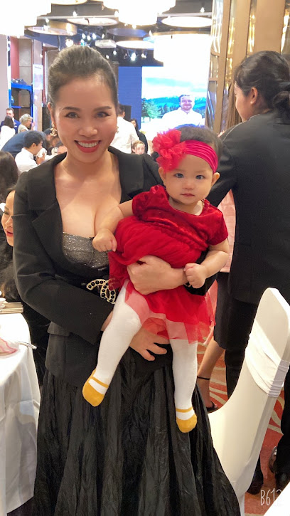 Odyssey Nails - Nail Salon in Burnaby, British Columbia