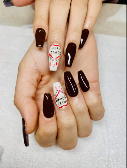 Polished Nail Salon - Nail Salon in Chatham, Ontario