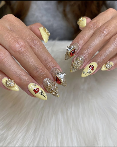 Aurora Nail Lounge - Nail Salon in Richmond, British Columbia