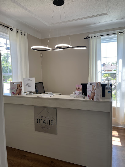 Escale Beauté Saint-Eustache - Nail Salon in Saint-Eustache, Quebec