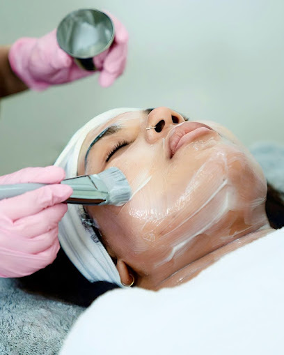 Salon Esthétique Skinz - Nail Salon in Blainville, Quebec