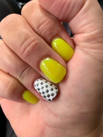 Sarahs Spa - Nail Salon in Sarnia, Ontario