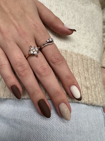 The Colours - Nail Salon in St. Catharines, Ontario