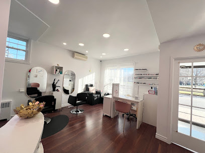 Studio Glow By Lnd - Nail Salon in Pointe-Claire, Quebec