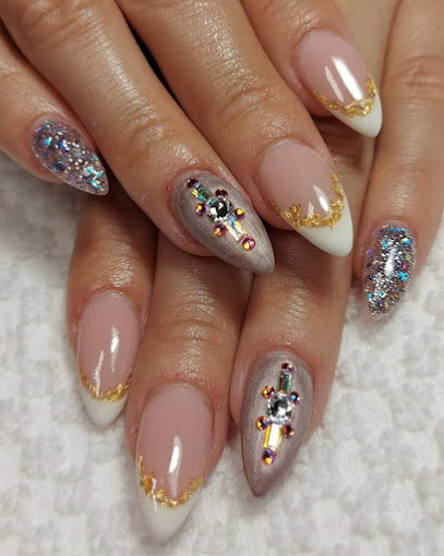 The Hair & Nail Room - Nail Salon in Campbell River, British Columbia