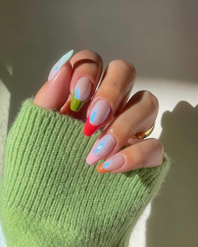 The Lounge Nails Spa & Beauty Bar - Nail Salon in Sarnia, Ontario