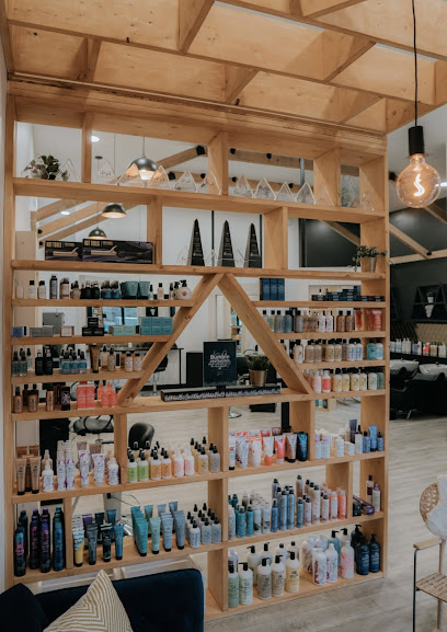 The Parlour Inc - Nail Salon in Spruce Grove, Alberta