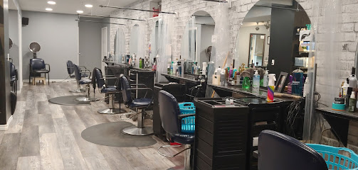 Tune-Up Hair Lounge - Nail Salon in Moose Jaw, Saskatchewan