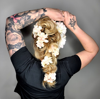 Velvet Luxury Hair Bar - Nail Salon in Spruce Grove, Alberta